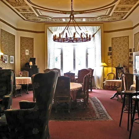 Hotel Askanischer Hof 3*